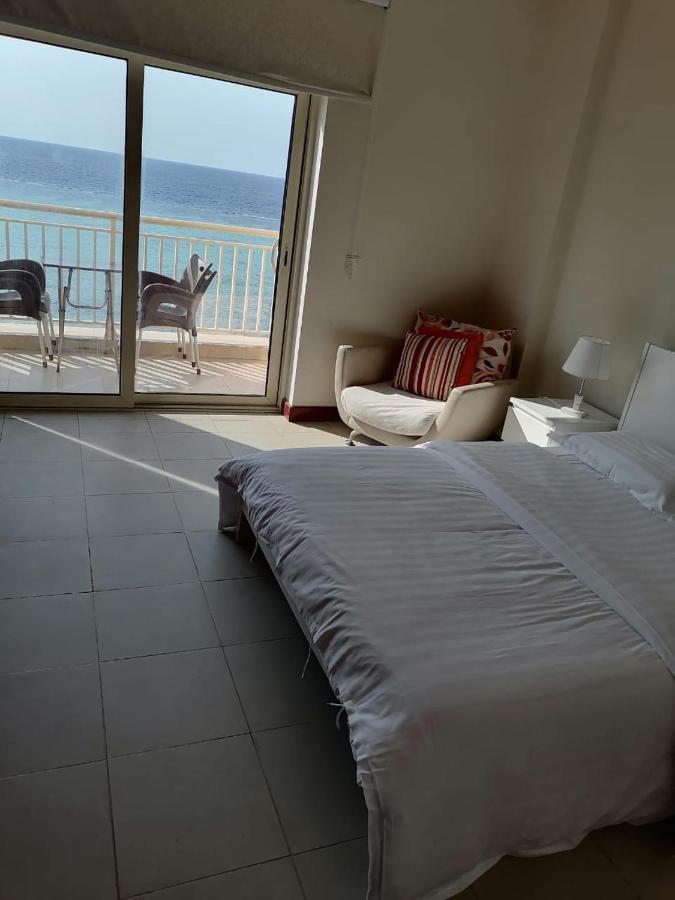Apartment الشاطي 3 عايلات فقط *